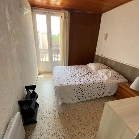 شقة 4p Proche Avec Balcon - Fr-1-837-100 *